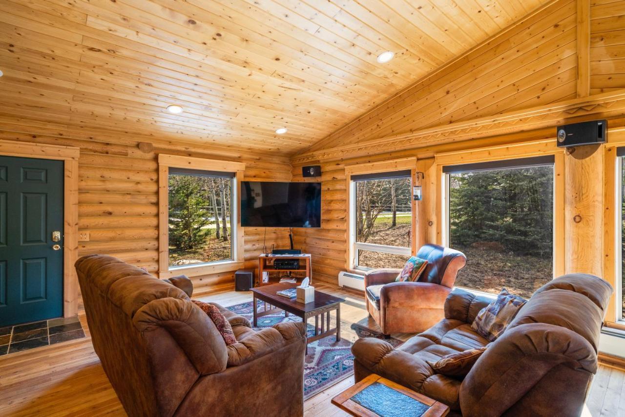 Lazy Fox Cabin 웨스트 엘로스톤 외부 사진